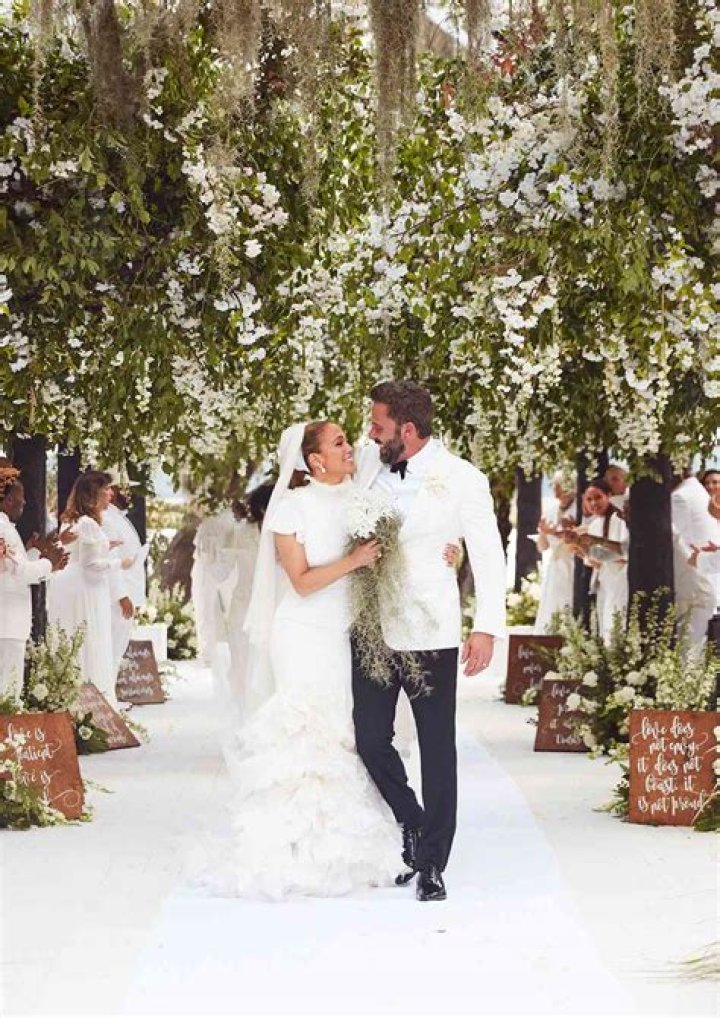 A-Rod Jokes He & J.Lo May Have A ‘Drive-Through Wedding’ After Original Plans Are Cancelled