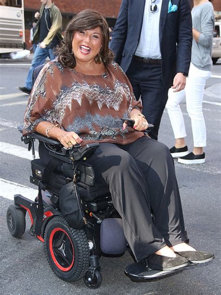 Abby Lee Miller Apologizes For Racist Remarks About Black ‘Dance Moms’ Stars – Hollywood Life