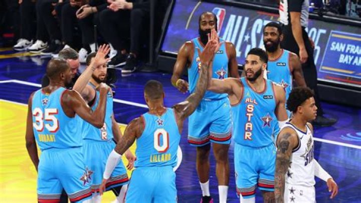 Anthony Hamilton’s National Anthem At NBA All-Star Game Was So Soulful – Hollywood Life