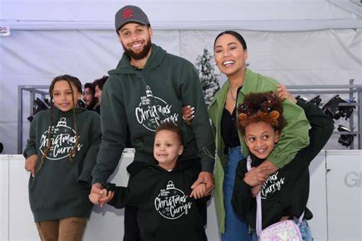 Ayesha & Steph Curry’s Daughter Ryan, 4, Jumps On His Back During Sweet Bonding Moment