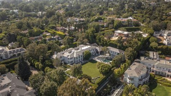 Big Sean’s Beverly Hills Mansion Tour In MTV ‘Cribs’: Video – Hollywood Life