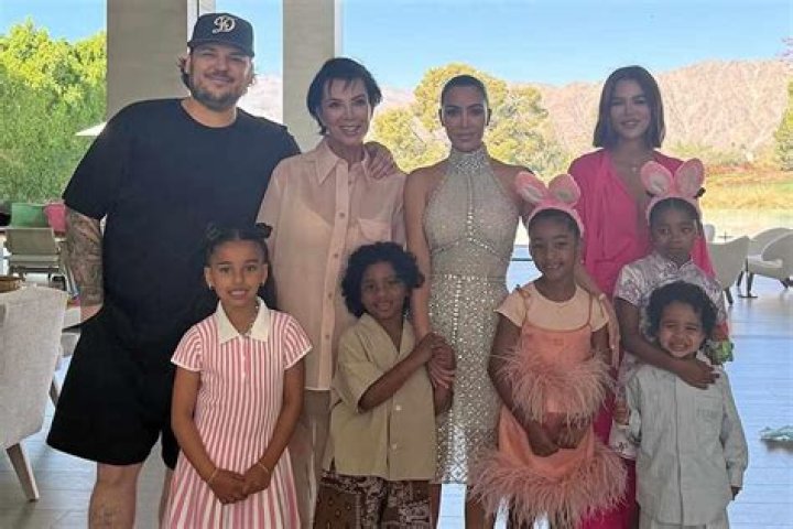 Blac Chyna & Rob Kardashian In New Song — She’s Helping Him – Hollywood Life