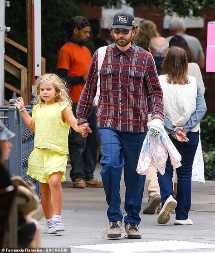 Bradley Cooper Takes Daughter Lea Seine, 3, For A Cute Ride On His Shoulders Around NYC — Pic