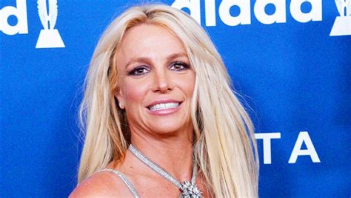 Britney Spears Cries Over Hot Fudge, Declaring It ‘The Most Beautiful Experience’ — Watch