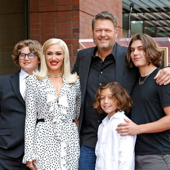 Gwen Stefani’s Son Kingston With Dad Gavin Rossdale: Photos – Hollywood Life