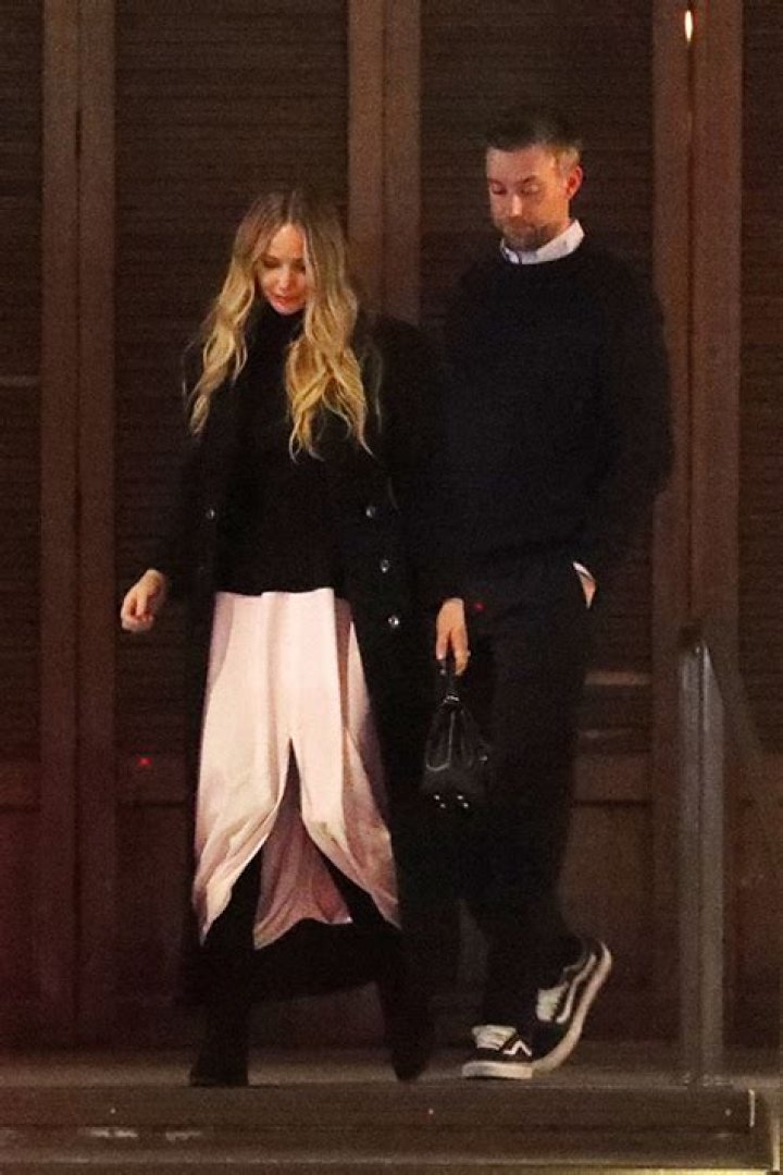 Jennifer Lawrence’s Pink Skirt On Date With Cooke Maroney: Photos – Hollywood Life