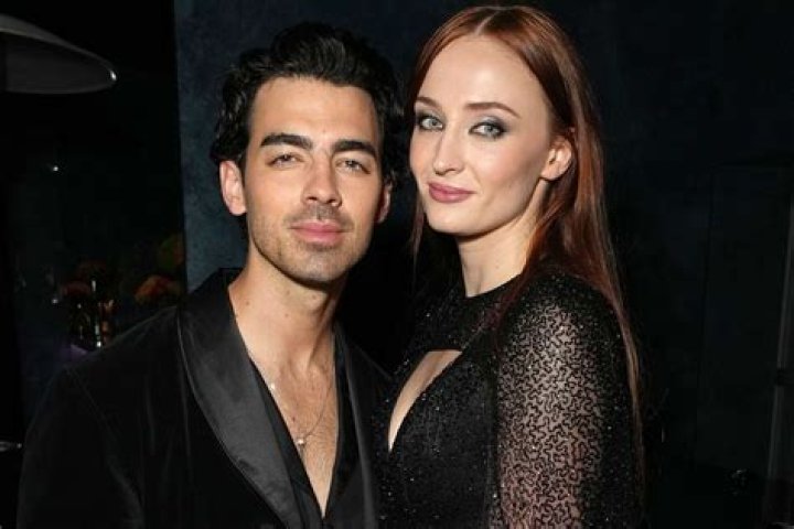 Joe Jonas & Sophie Turner Impersonate Kylie Jenner Getting ‘Wasted’ On ‘KUWTK’ In Hilarious Video