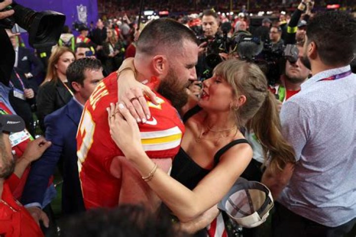 Justin Timberlake Calls Britney Spears A ‘B*tch’ At Super Bowl Party