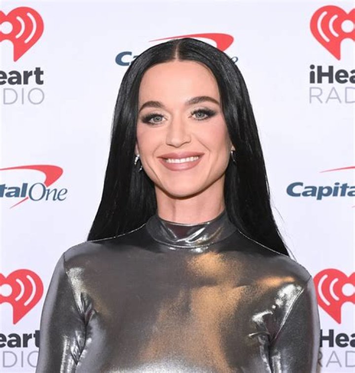Katy Perry Reveals Hairy Legs & Admits She Doesn’t Have ‘Time’ To Shave After Giving Birth