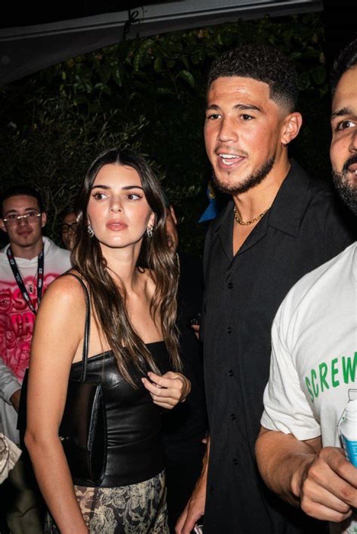 Kendall Jenner Celebrates Devin Booker’s 26th Birthday On Instagram – Hollywood Life