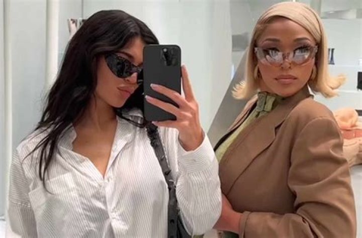 Kylie Jenner & Jordyn Woods Reunite At New York Fashion Week 2023 – Hollywood Life