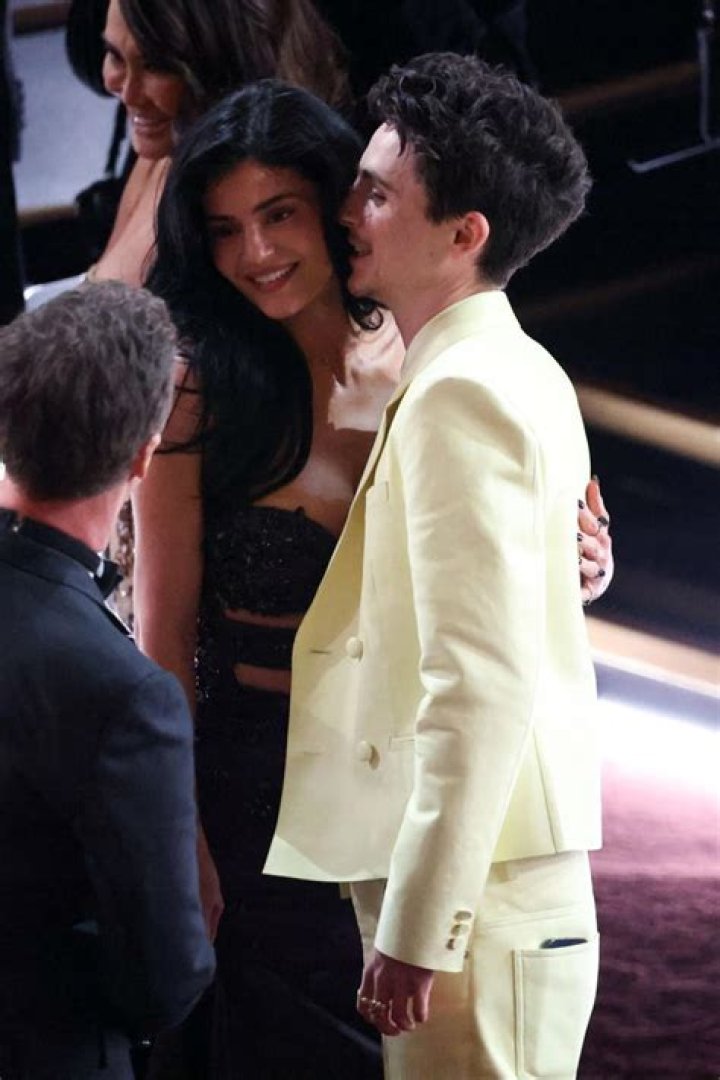 Kylie Jenner & Timothee Chalamet’s Relationship Revealed – Hollywood Life