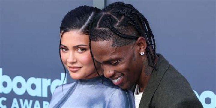 Kylie Jenner & Travis Scott’s Relationship Status Revealed After Their ‘Playful’ Trip To Miami Together
