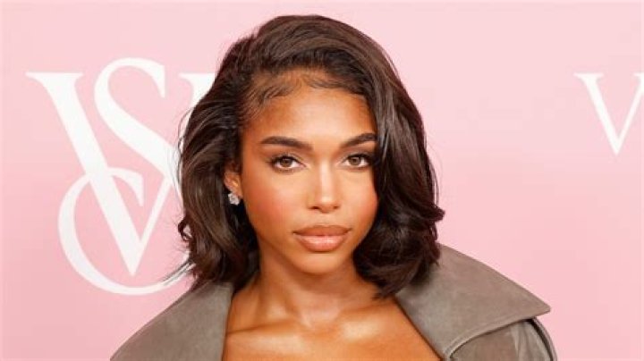Lori Harvey, 23, Dances & Shows Off Her Curves In Tiny Black Bikini — Watch