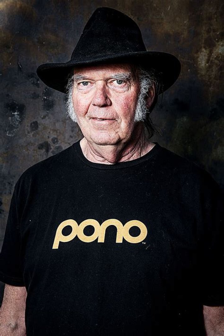 Neil Young — Photos Of The Rocker – Hollywood Life