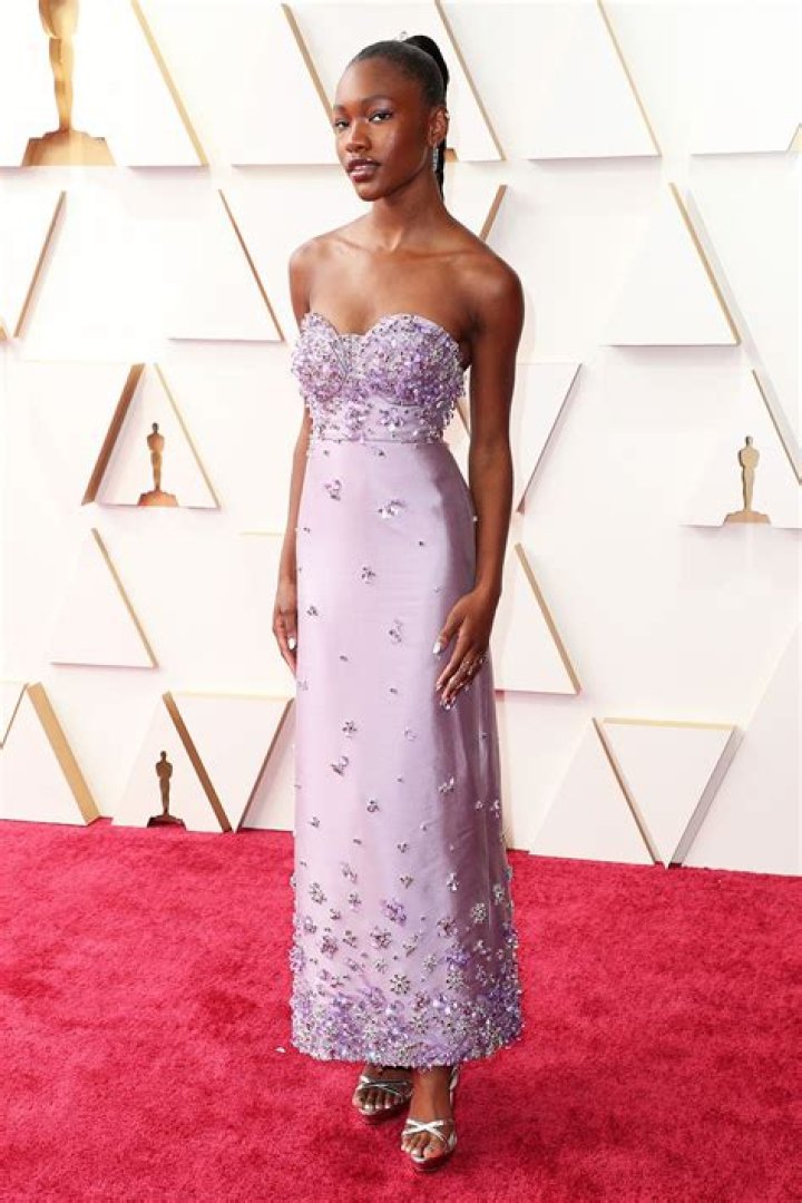 Oscars Red Carpet 2024: Photos of Academy Awards Arrivals