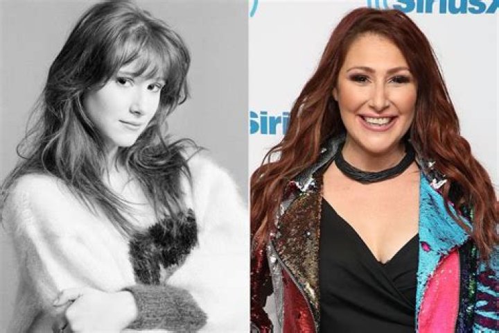 Photos Of The Singer’s News ’80s Look – Hollywood Life