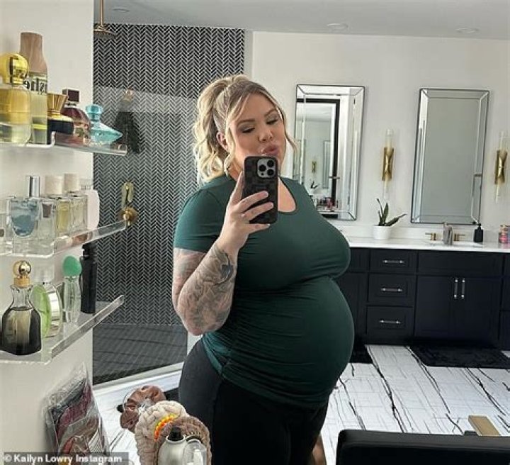 Pregnant Kailyn Lowry Shares Her Fears After Doctor Pushes For Her To Be Induced