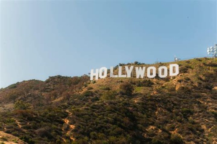Reveals Private Memorial — Photo – Hollywood Life