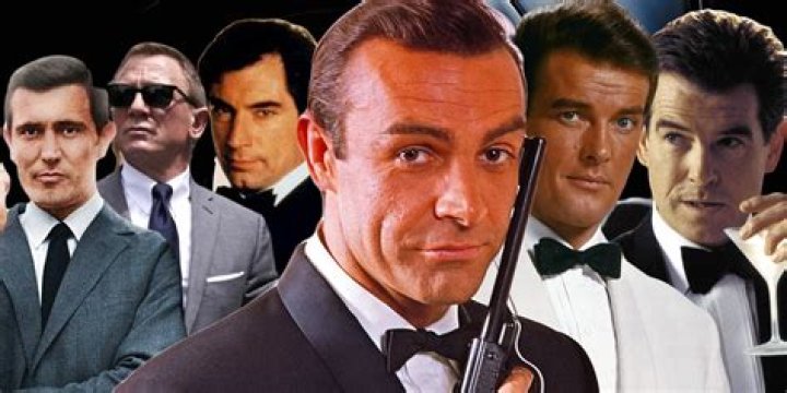 Sean Connery Dead — Original James Bond Passes Away At 90 – Hollywood Life