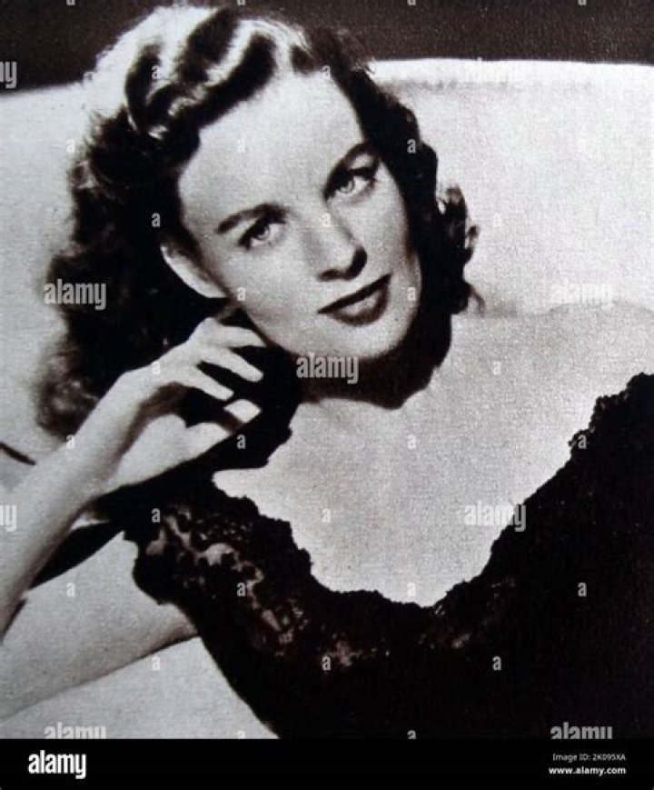 See Then & Now Photos Of The Actress – Hollywood Life