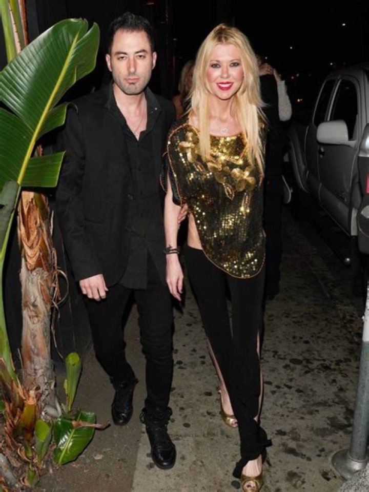 Tara Reid & Nathan Montpetit-Howar — Pics – Hollywood Life