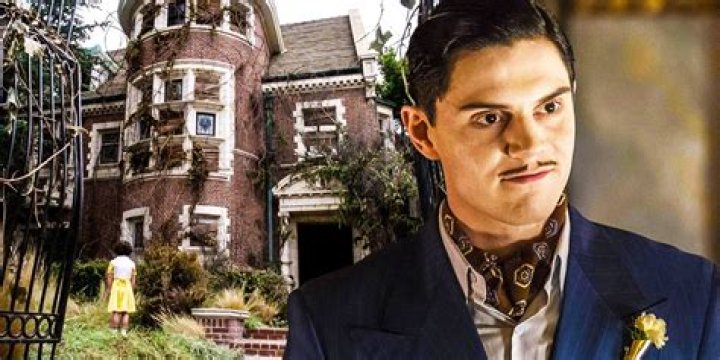 Tate & Violet Together In ‘American Horror Story’ Murder House Episode – Hollywood Life