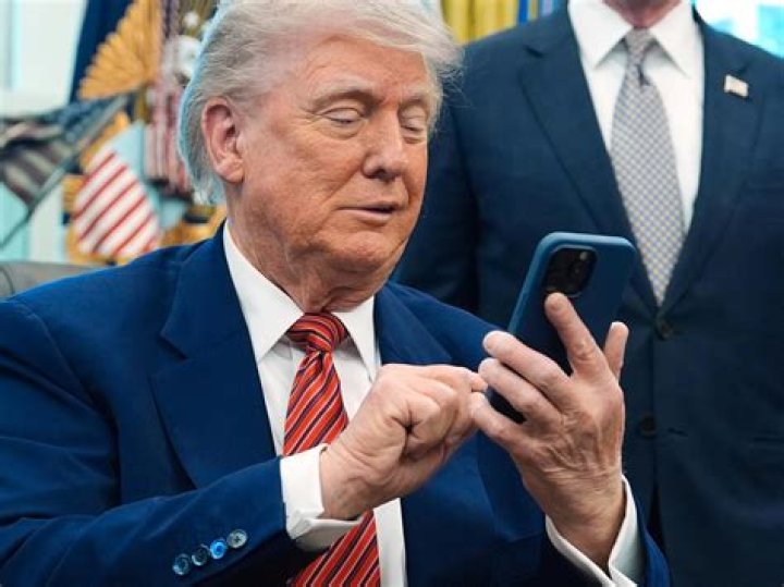 The Queen Spoke To Trump On The Phone & Royal Fans Tweet Their Sympathy
