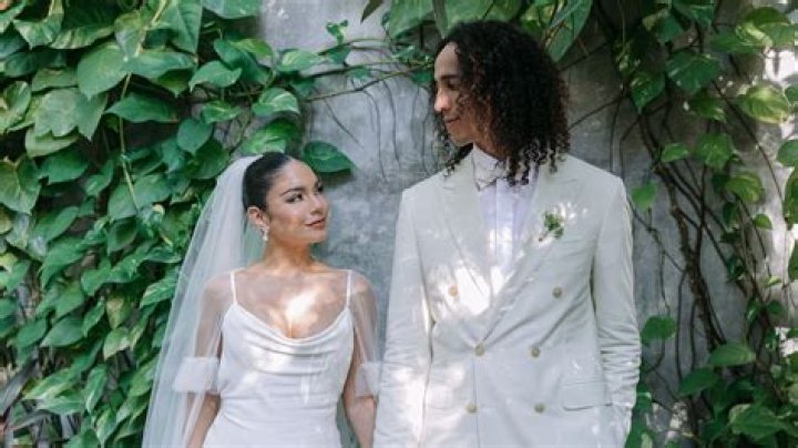 Vanessa Hudgens and Cole Tucker Marry in Mexico Wedding Ceremony – Hollywood Life