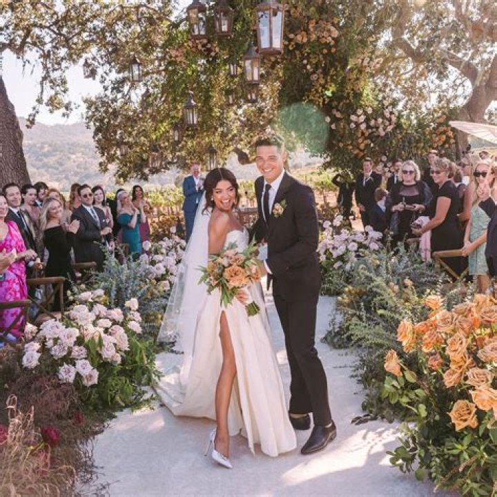 Wells Adams Reveals Sarah Hyland Wedding Plans After Postponing Twice – Hollywood Life