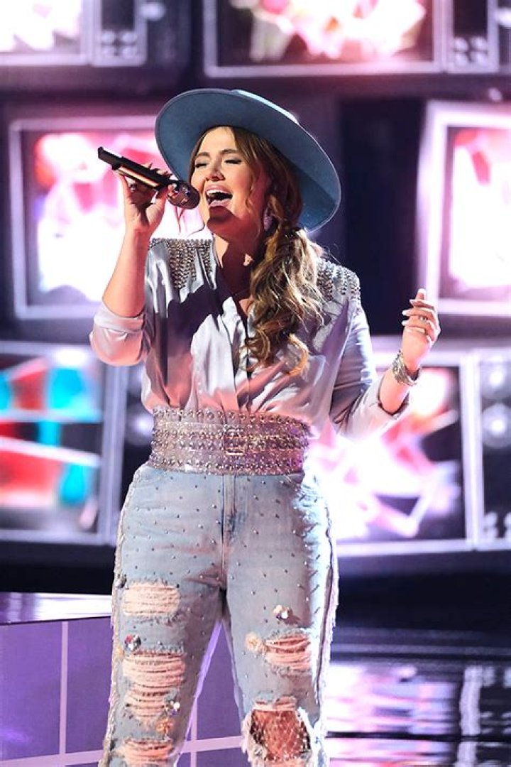 Who Is Lana Scott? 5 Things About ‘The Voice’ Season 21 Finalist – Hollywood Life