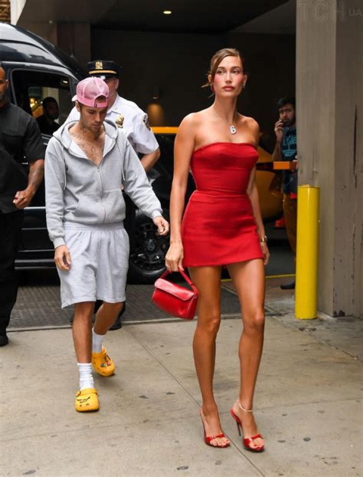 Xenia Deli: Playboy Model From Justin Bieber’s ‘What Do You Mean?’ Video Expecting 1st Baby